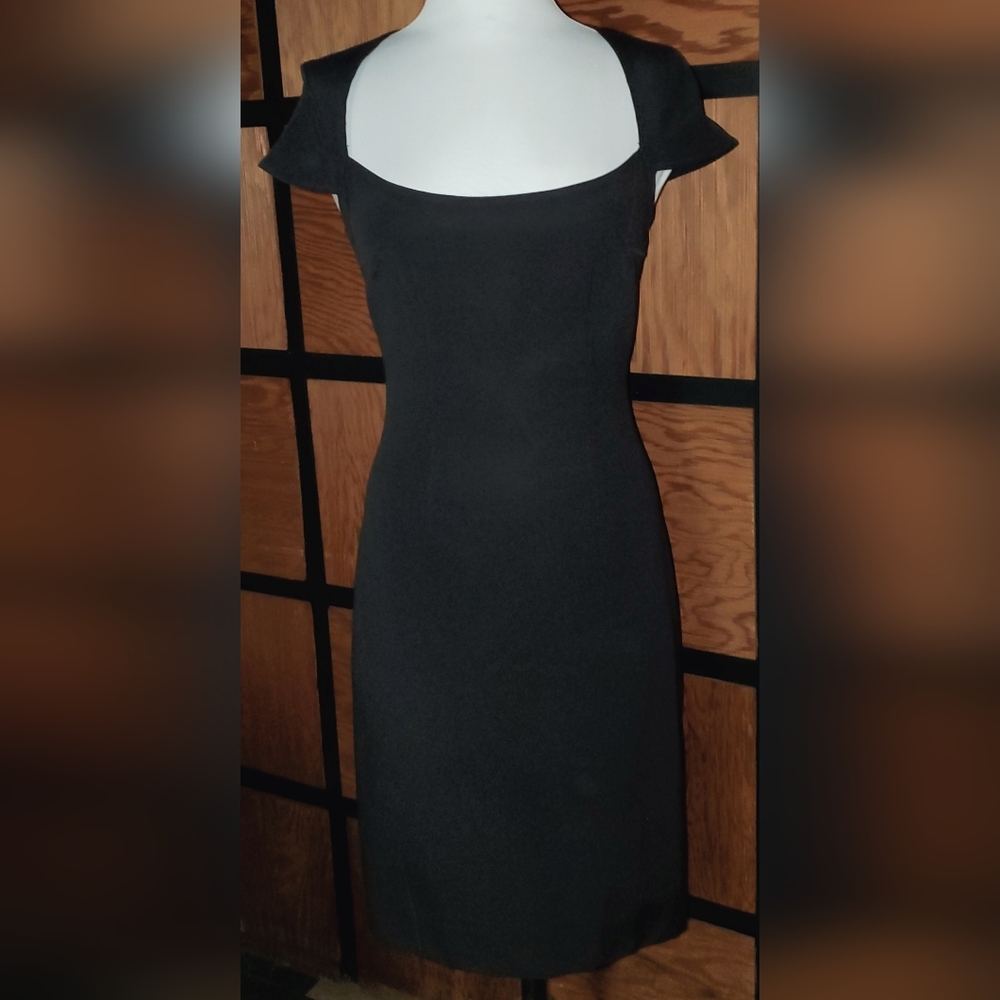 Black Strapless Sheath Cocktail Dress